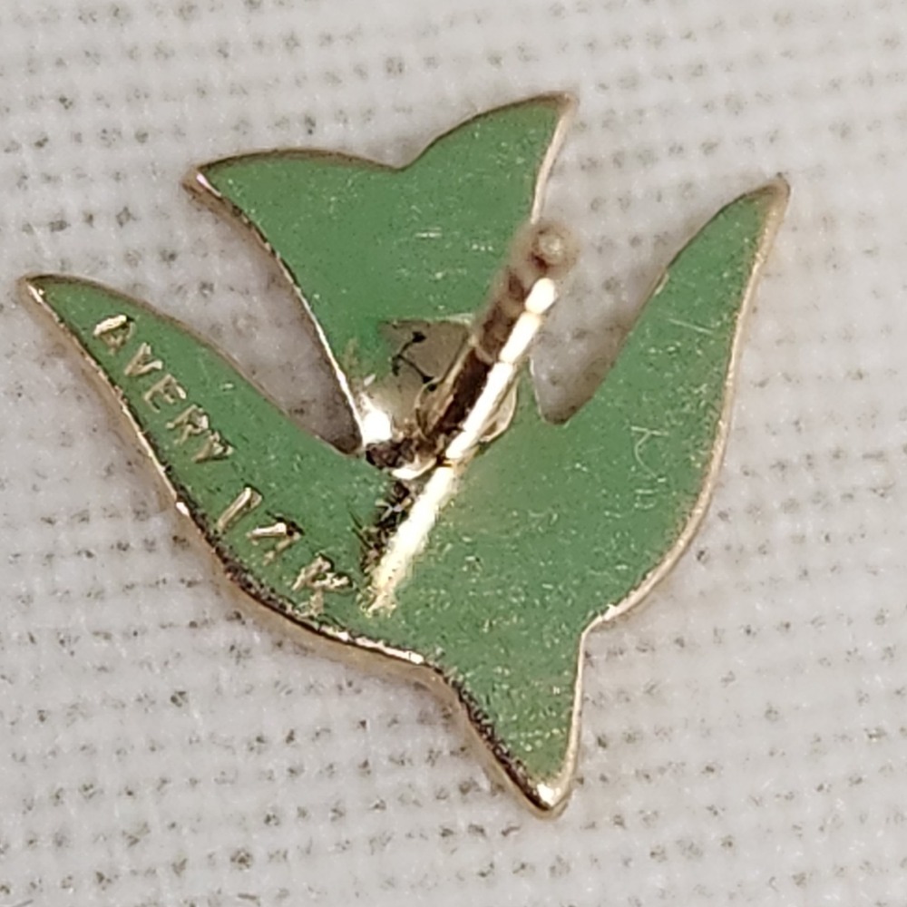 James Avery Retired 14k Gold Dove Detailed Post Backs Are Avery 925  With Box - Picture 3 of 16